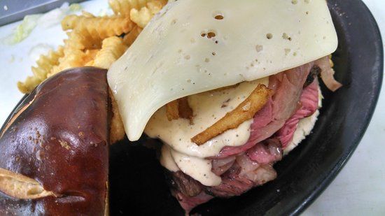 Peppermill Restaurant & Lounge